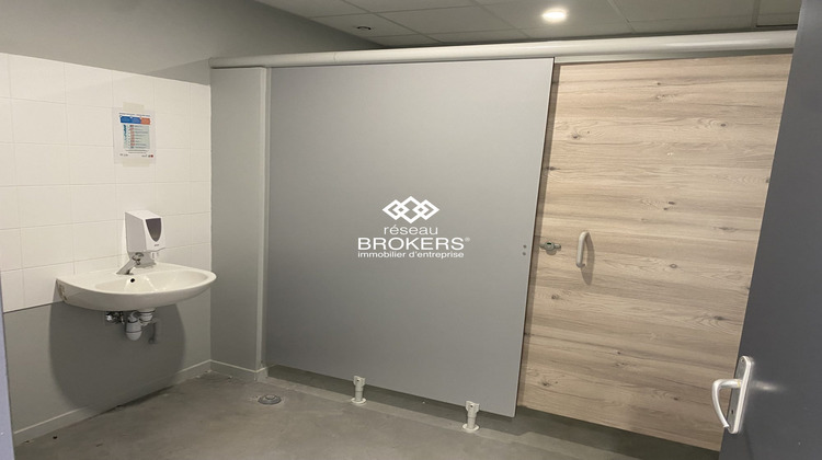 Ma-Cabane - Location Local commercial Sassenage, 2358 m²