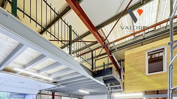 Ma-Cabane - Location Local commercial Sassenage, 179 m²