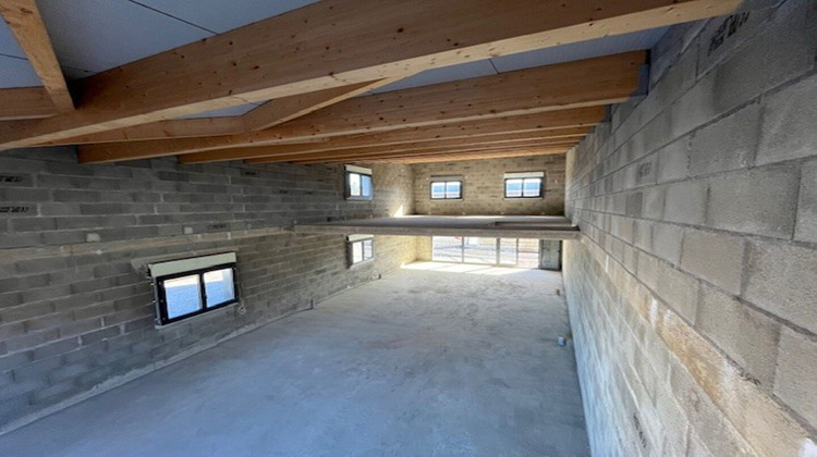 Ma-Cabane - Location Local commercial SAUVAGNON, 176 m²