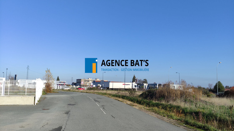 Ma-Cabane - Location Local commercial SAVIGNEUX, 120 m²