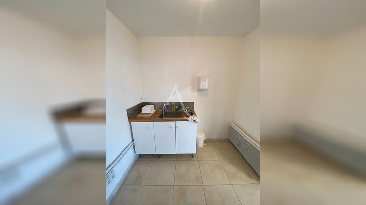 Ma-Cabane - Location Local commercial SEGRE, 186 m²