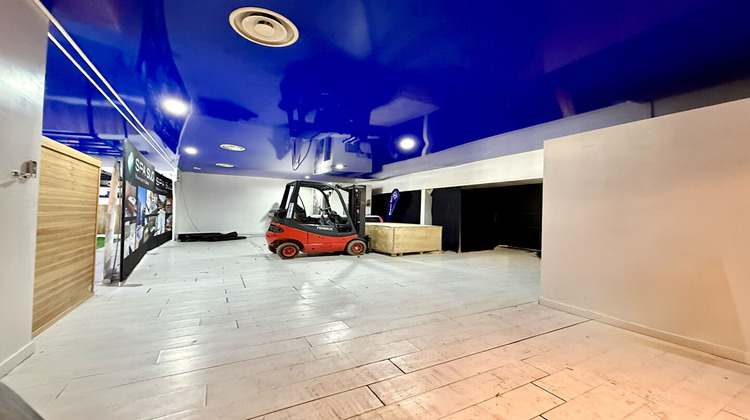Ma-Cabane - Location Local commercial SENAS, 342 m²