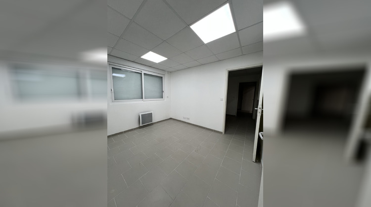 Ma-Cabane - Location Local commercial Sens, 575 m²