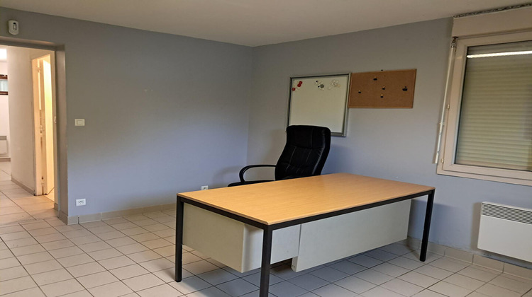 Ma-Cabane - Location Local commercial SENS-DE-BRETAGNE, 210 m²