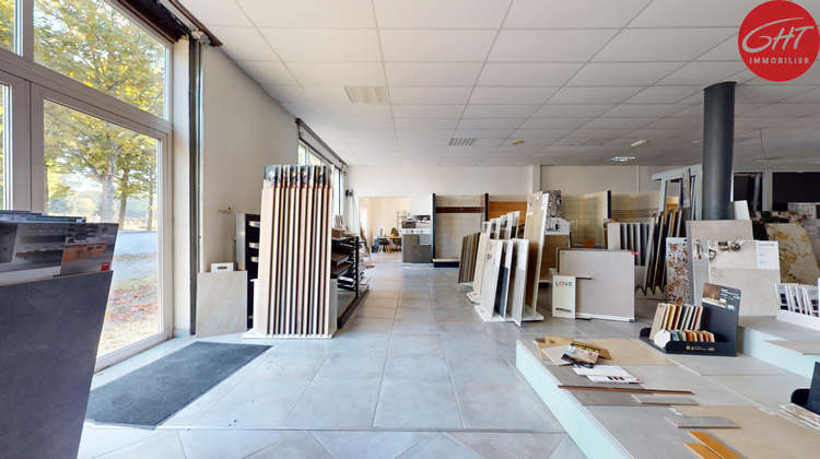 Ma-Cabane - Location Local commercial Serre-les-Sapins, 303 m²