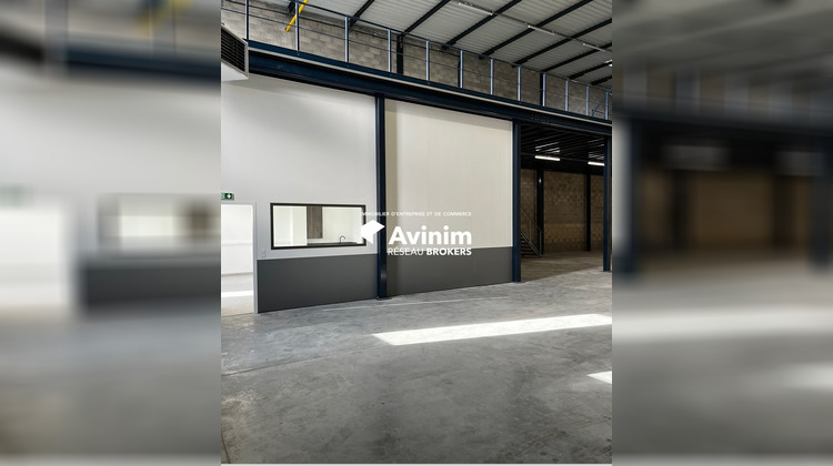 Ma-Cabane - Location Local commercial Serris, 601 m²