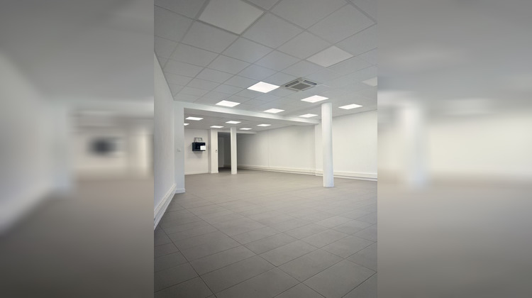 Ma-Cabane - Location Local commercial SETE, 111 m²