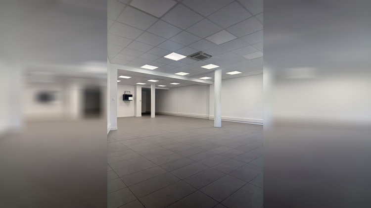 Ma-Cabane - Location Local commercial SETE, 111 m²