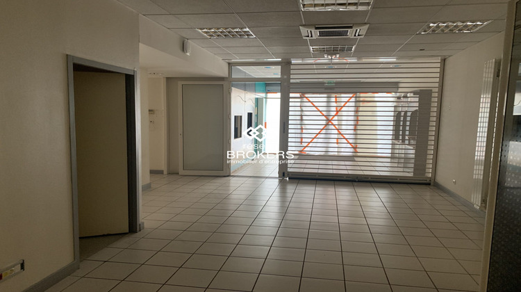 Ma-Cabane - Location Local commercial Seyssinet-Pariset, 100 m²