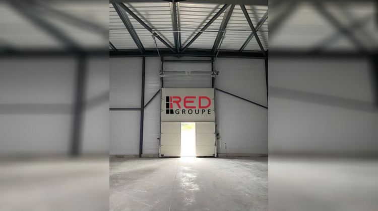 Ma-Cabane - Location Local commercial Signes, 330 m²