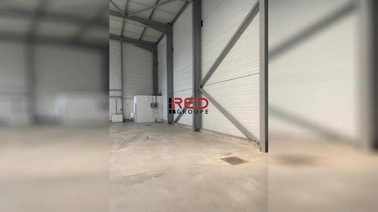 Ma-Cabane - Location Local commercial Signes, 330 m²