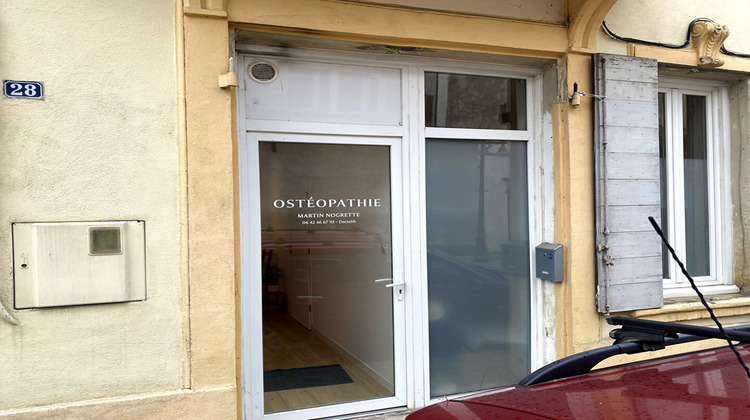 Ma-Cabane - Location Local commercial SIMIANE-COLLONGUE, 28 m²