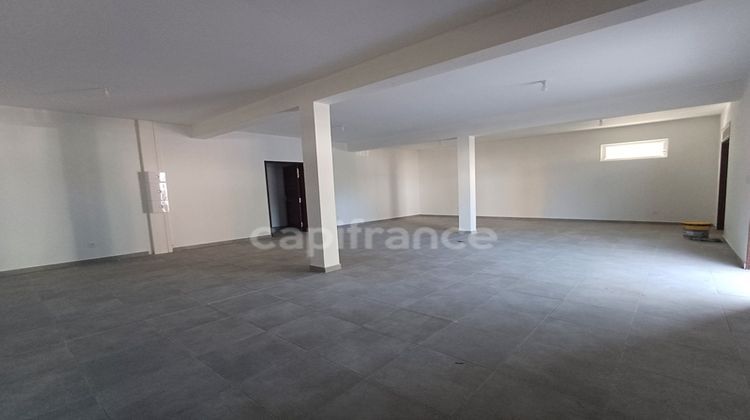 Ma-Cabane - Location Local commercial SINNAMARY, 73 m²