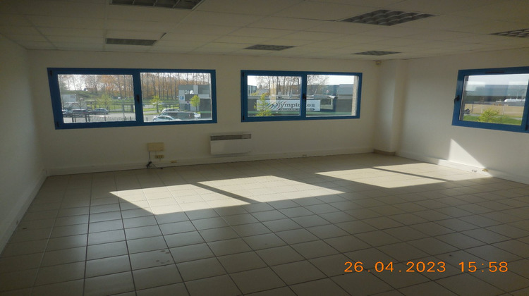 Ma-Cabane - Location Local commercial SOCX, 340 m²