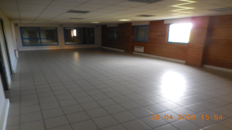 Ma-Cabane - Location Local commercial SOCX, 340 m²