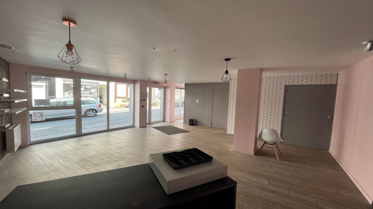 Ma-Cabane - Location Local commercial Solesmes, 110 m²