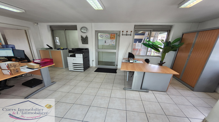 Ma-Cabane - Location Local commercial Solliès-Pont, 300 m²