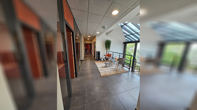 Ma-Cabane - Location Local commercial SOLLIES-VILLE, 520 m²