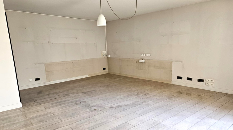 Ma-Cabane - Location Local commercial Sorgues, 257 m²