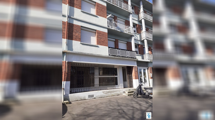 Ma-Cabane - Location Local commercial SOTTEVILLE-LES-ROUEN, 53 m²
