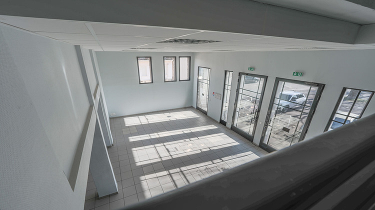 Ma-Cabane - Location Local commercial SOTTEVILLE-LES-ROUEN, 212 m²