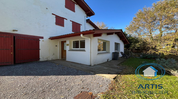 Ma-Cabane - Location Local commercial Souraïde, 34 m²