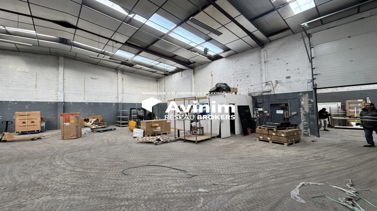 Ma-Cabane - Location Local commercial Stains, 270 m²