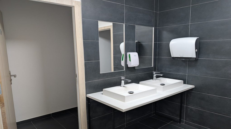 Ma-Cabane - Location Local commercial Strasbourg, 86 m²