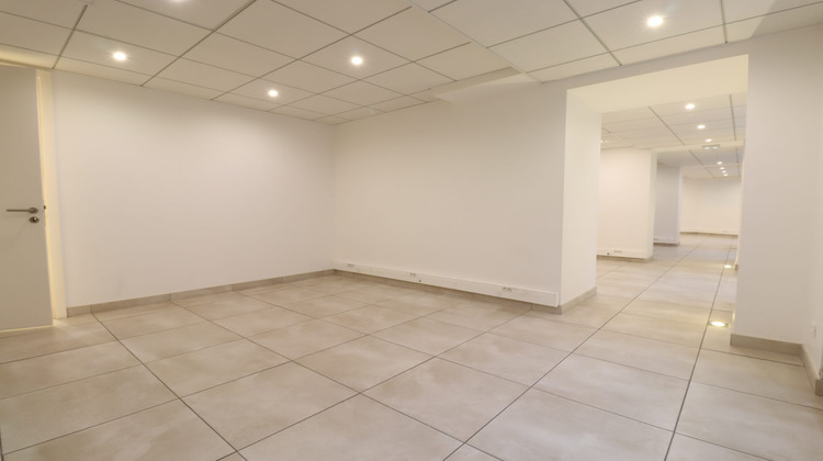 Ma-Cabane - Location Local commercial Strasbourg, 92 m²
