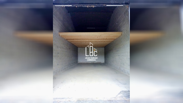 Ma-Cabane - Location Local commercial Sucé-sur-Erdre, 290 m²