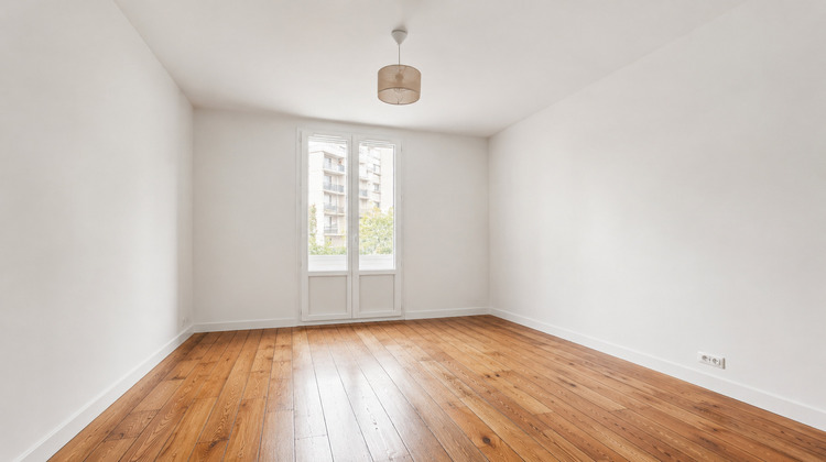 Ma-Cabane - Location Local commercial SURESNES, 290 m²