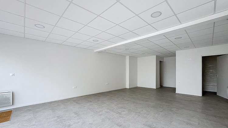 Ma-Cabane - Location Local commercial SURESNES, 121 m²