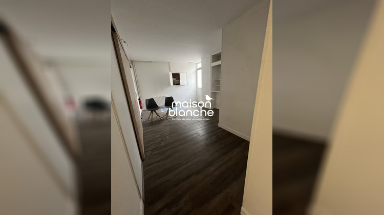 Ma-Cabane - Location Local commercial Surgères, 59 m²