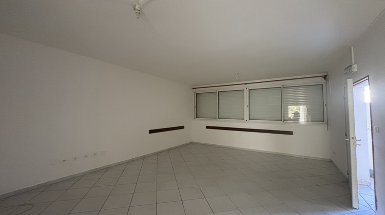 Ma-Cabane - Location Local commercial Tampon, 56 m²