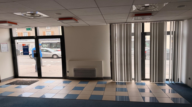 Ma-Cabane - Location Local commercial TASSIN LA DEMI LUNE, 110 m²