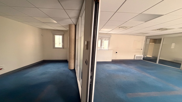 Ma-Cabane - Location Local commercial TASSIN LA DEMI LUNE, 110 m²