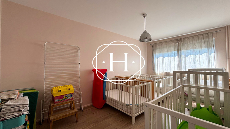 Ma-Cabane - Location Local commercial TASSIN-LA-DEMI-LUNE, 101 m²