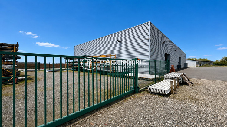 Ma-Cabane - Location Local commercial Terssac, 750 m²