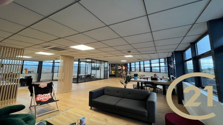 Ma-Cabane - Location Local commercial Terssac, 2150 m²