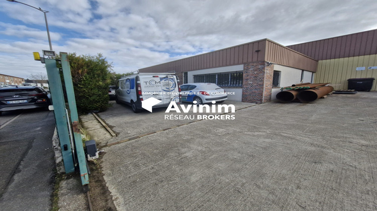 Ma-Cabane - Location Local commercial Thorigny-sur-Marne, 700 m²