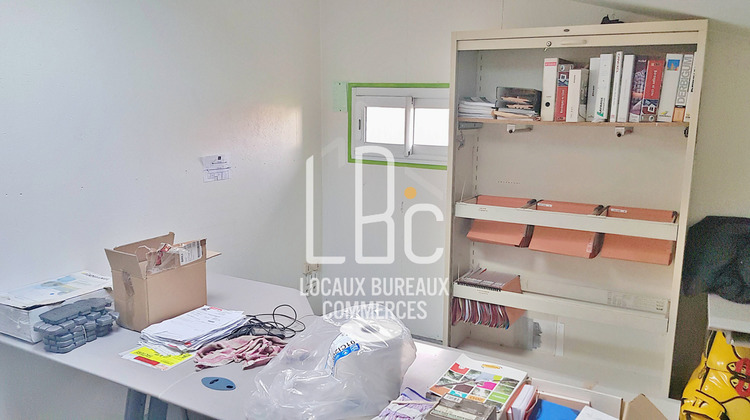 Ma-Cabane - Location Local commercial Thouaré-sur-Loire, 260 m²