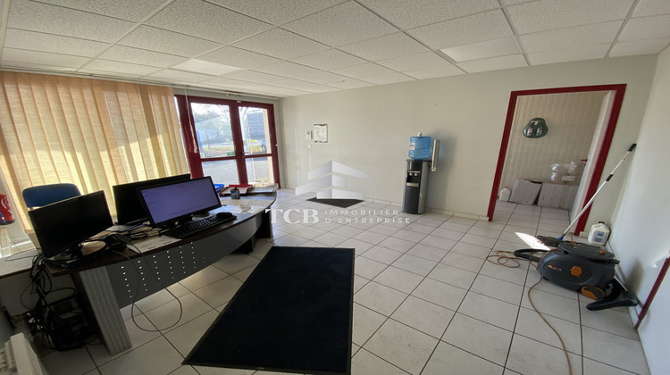 Ma-Cabane - Location Local commercial Thouaré-sur-Loire, 720 m²