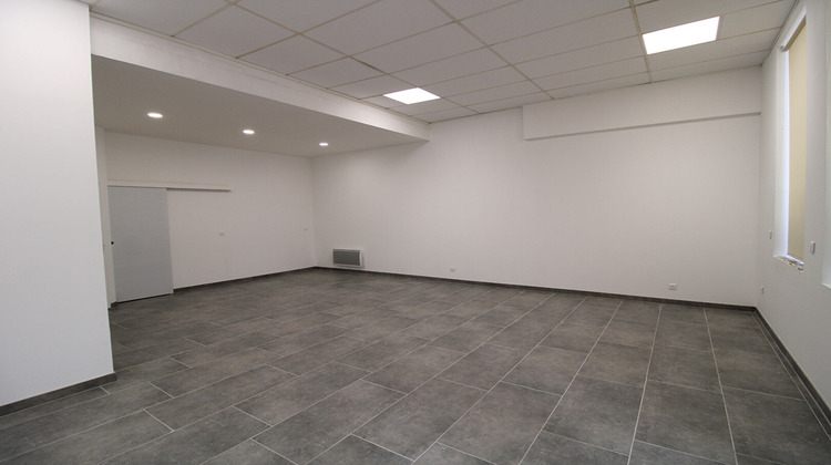 Ma-Cabane - Location Local commercial TOULON, 109 m²