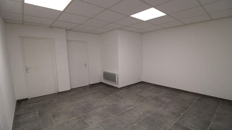 Ma-Cabane - Location Local commercial TOULON, 109 m²