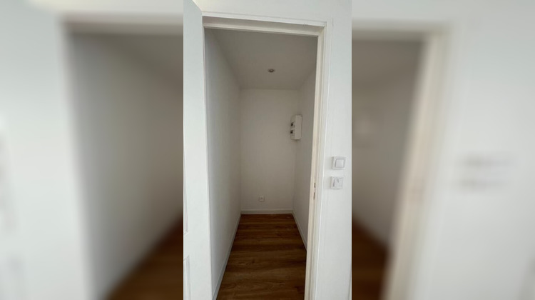 Ma-Cabane - Location Local commercial Toulon, 27 m²
