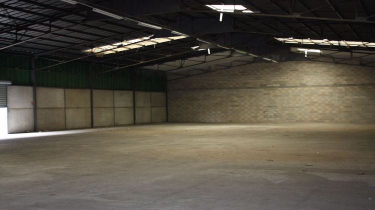 Ma-Cabane - Location Local commercial TOULOUSE, 680 m²