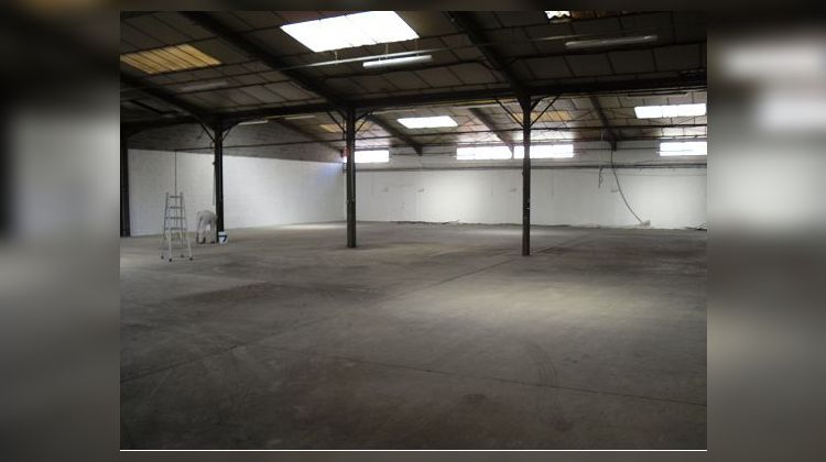Ma-Cabane - Location Local commercial TOULOUSE, 1200 m²