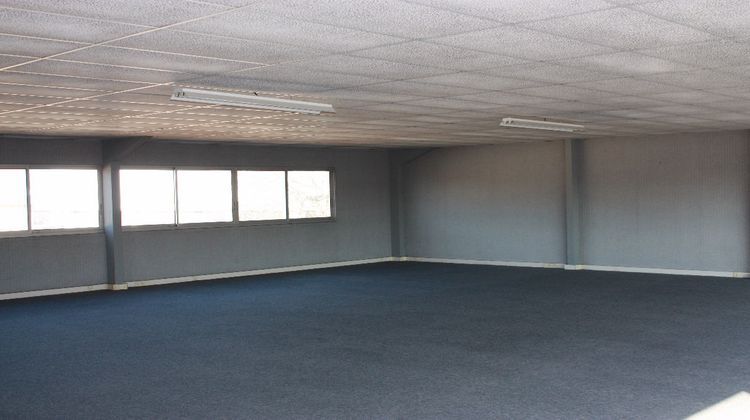Ma-Cabane - Location Local commercial TOULOUSE, 812 m²