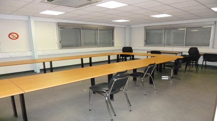 Ma-Cabane - Location Local commercial TOULOUSE, 2900 m²