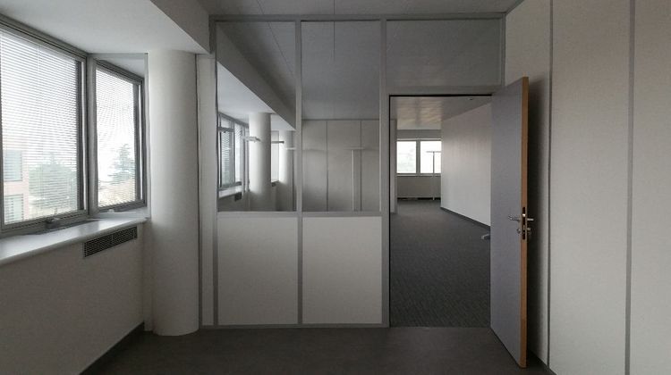 Ma-Cabane - Location Local commercial TOULOUSE, 148 m²